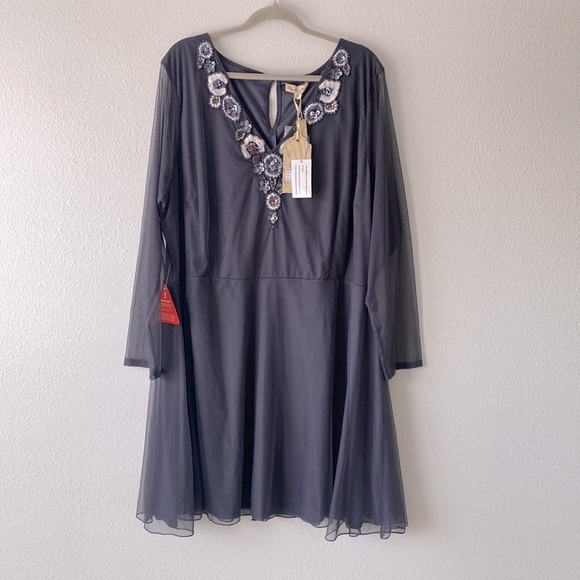 Frock and Frill beaded v neck mesh mini Wedding Guest Dress - Picture 2 of 12